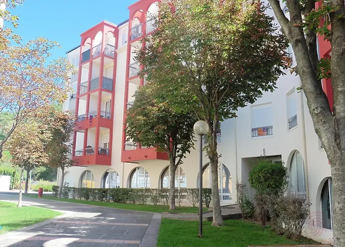 Renove Avec Balcon, Proche Des Thermes De Lamalou, Animaux Acceptes, Parking Gratuit. - Fr-1-451-131 Lejlighed *